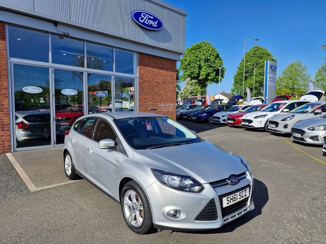 2011 (61) Ford Focus 1.6 Zetec Hatchback 5dr Petrol Manual Euro 5 (105 ps)